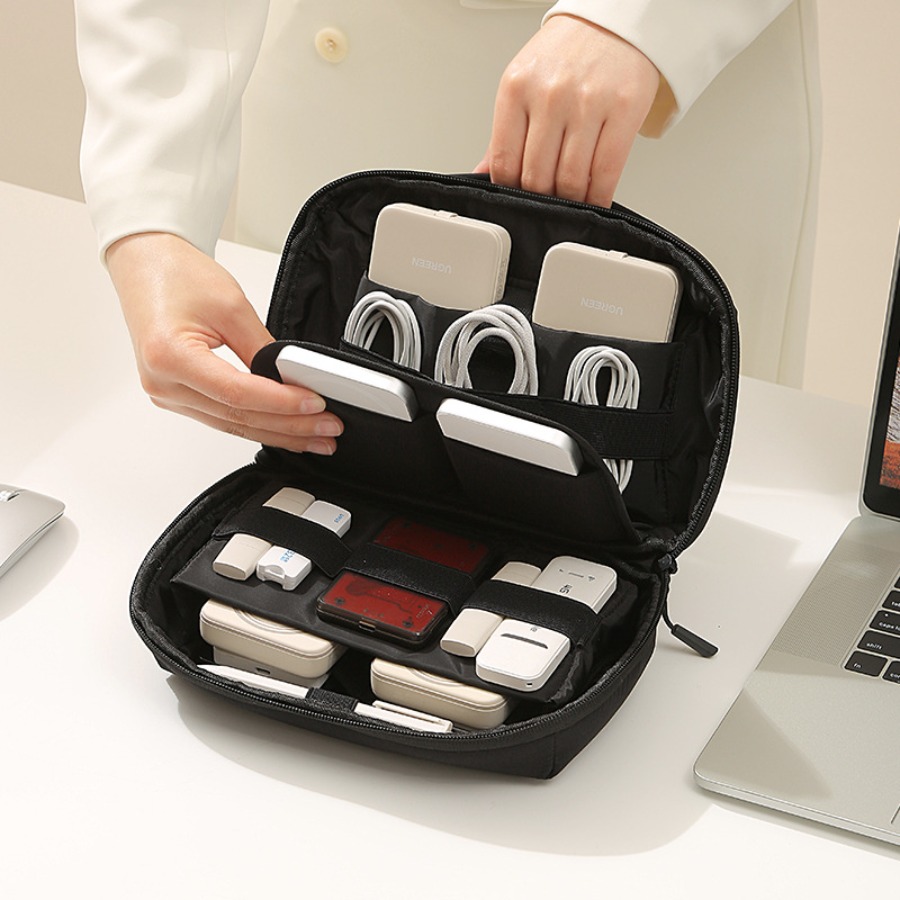 Tech Accessories Travel Organizer Pouch - Organizer Kabel Portabel untuk Perjalanan, Tempat